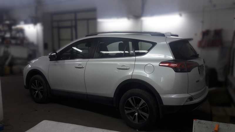  TOYOTA RAV44 re XA-40 030